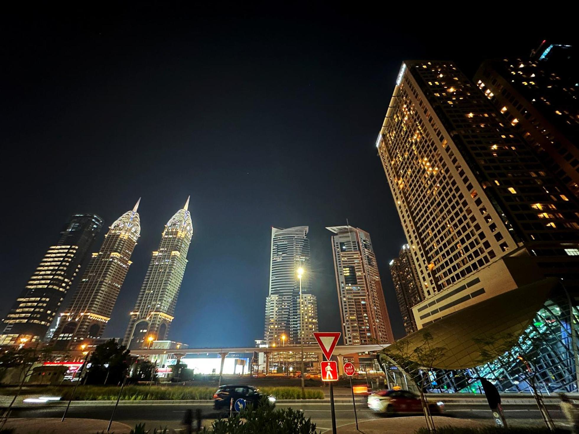 Homestay Metropolis View Partition Near Internet Metro