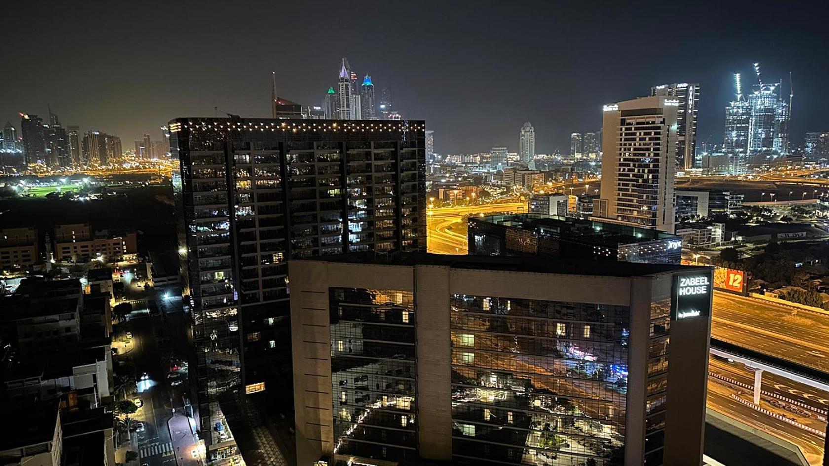 Homestay Metropolis View Partition Near Internet Metro